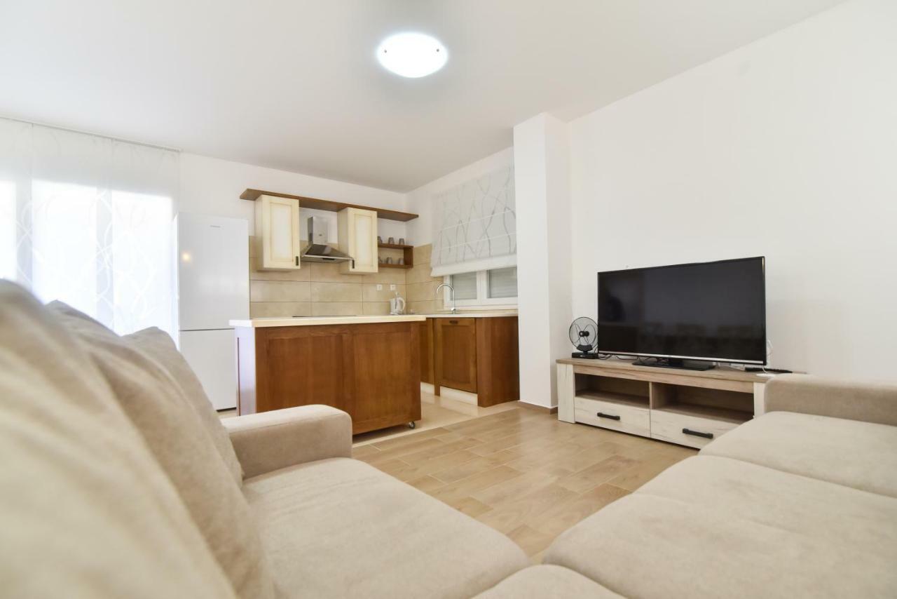 Villa Village Idylle With Heated Pool, Sauna, Jacuzzy And Private Parking Sukošan 외부 사진