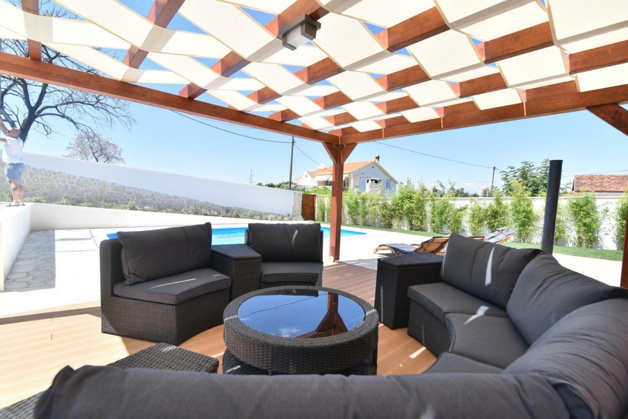 Villa Village Idylle With Heated Pool, Sauna, Jacuzzy And Private Parking Sukošan 외부 사진