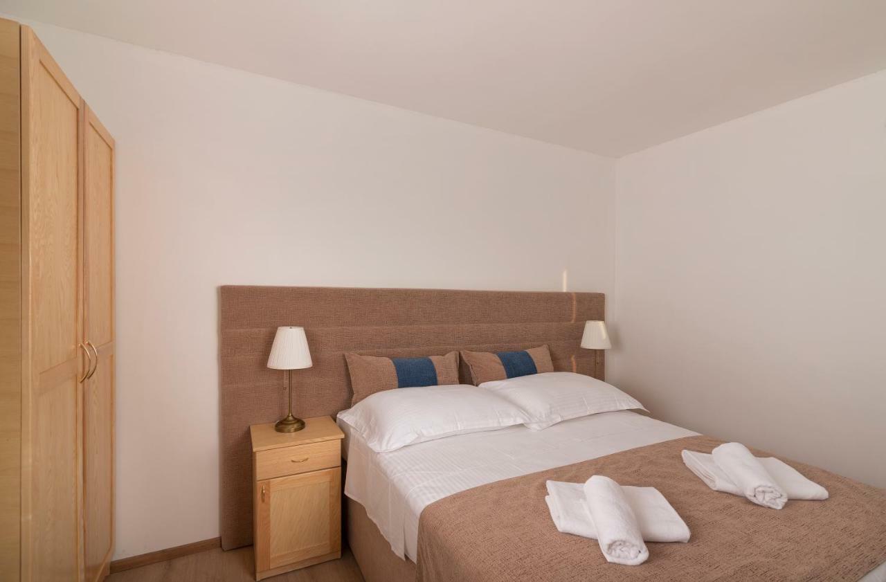Villa Village Idylle With Heated Pool, Sauna, Jacuzzy And Private Parking Sukošan 외부 사진