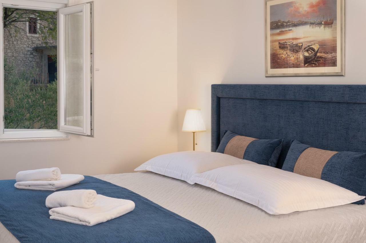 Villa Village Idylle With Heated Pool, Sauna, Jacuzzy And Private Parking Sukošan 외부 사진