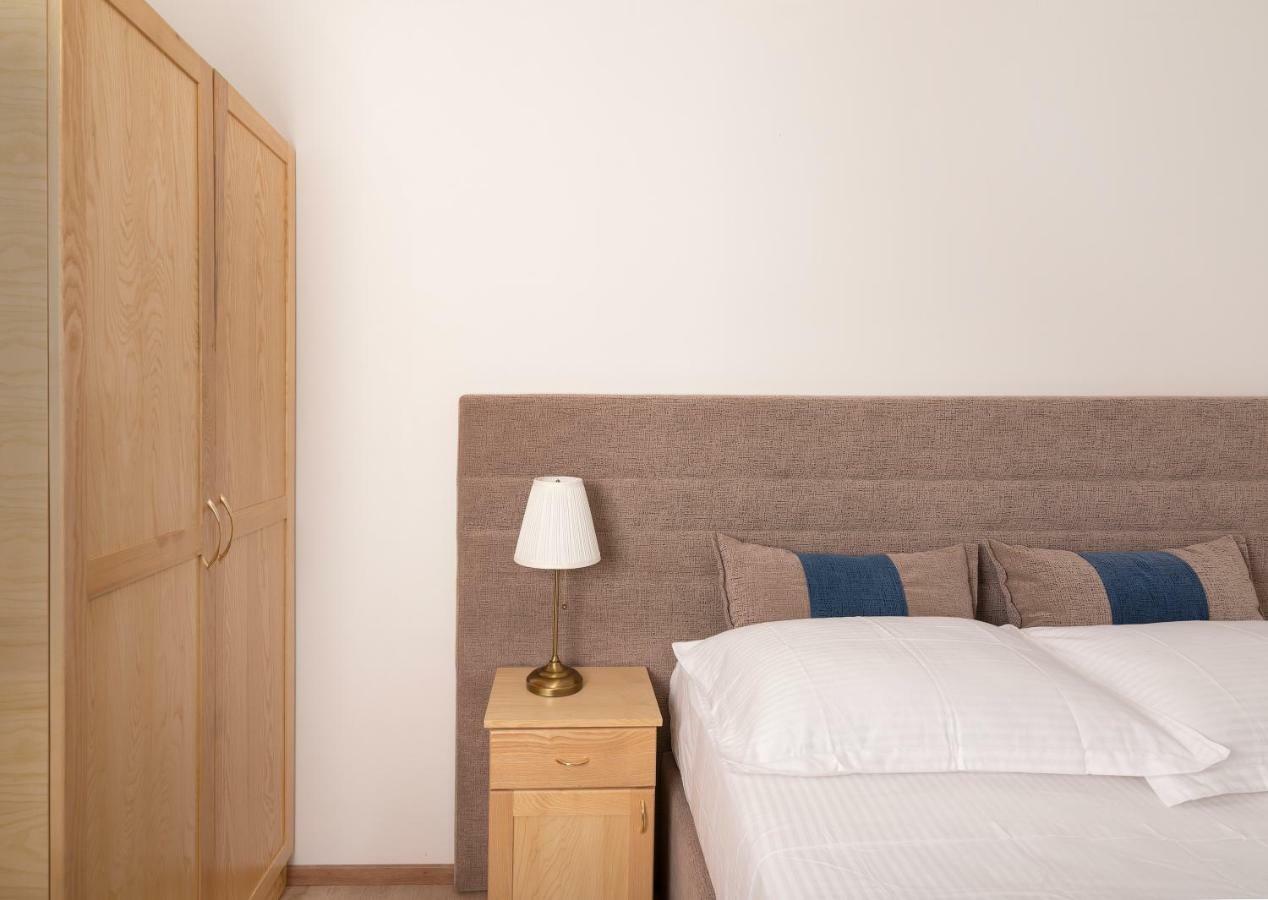 Villa Village Idylle With Heated Pool, Sauna, Jacuzzy And Private Parking Sukošan 외부 사진
