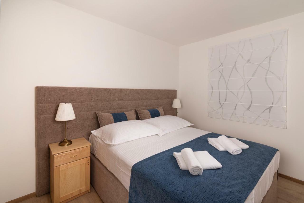 Villa Village Idylle With Heated Pool, Sauna, Jacuzzy And Private Parking Sukošan 외부 사진