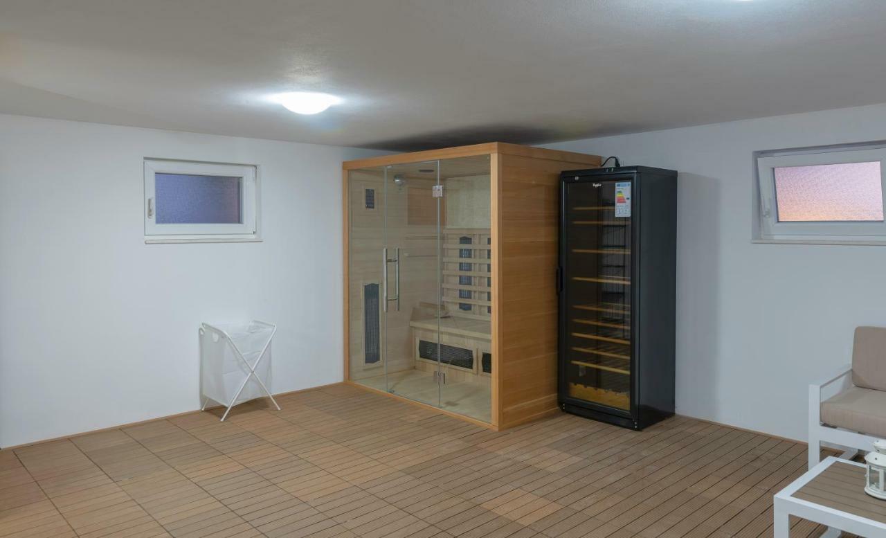 Villa Village Idylle With Heated Pool, Sauna, Jacuzzy And Private Parking Sukošan 외부 사진